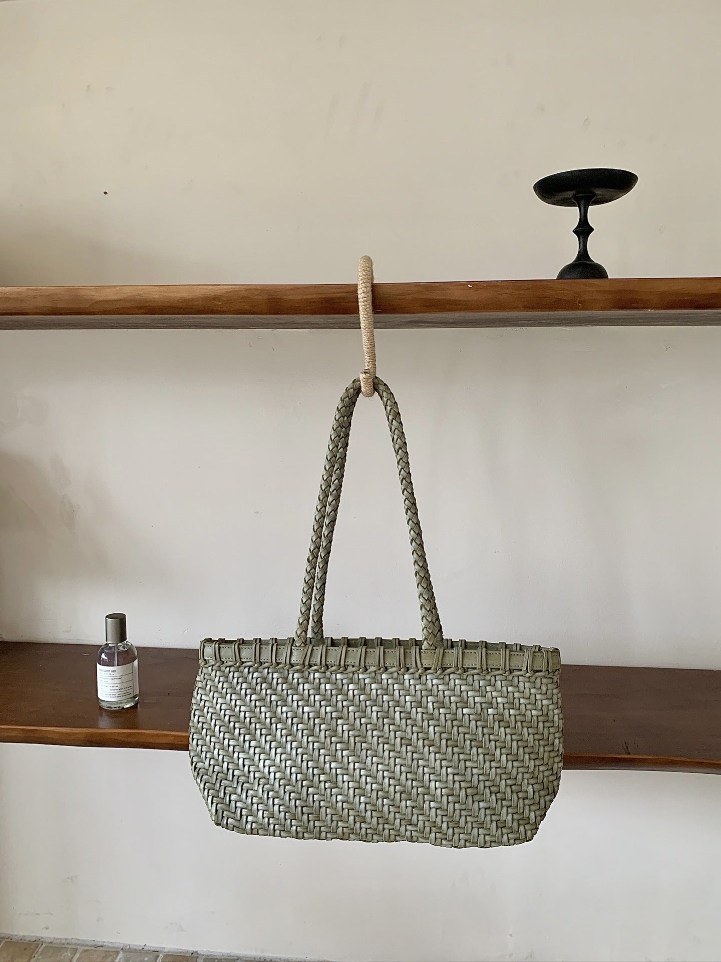 fanlosn charcoal gray woven leather basket bag,women,model display