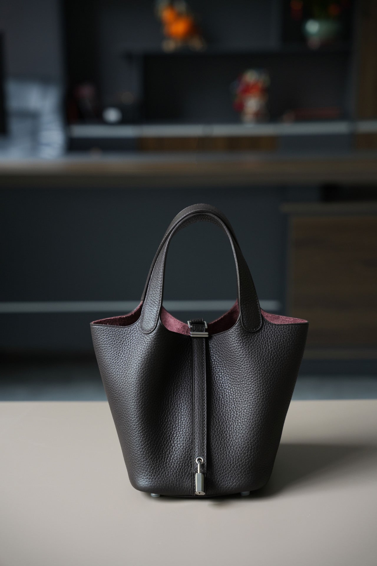 ebony colored silver buckle fanlosn leather bucket bag,women,front
