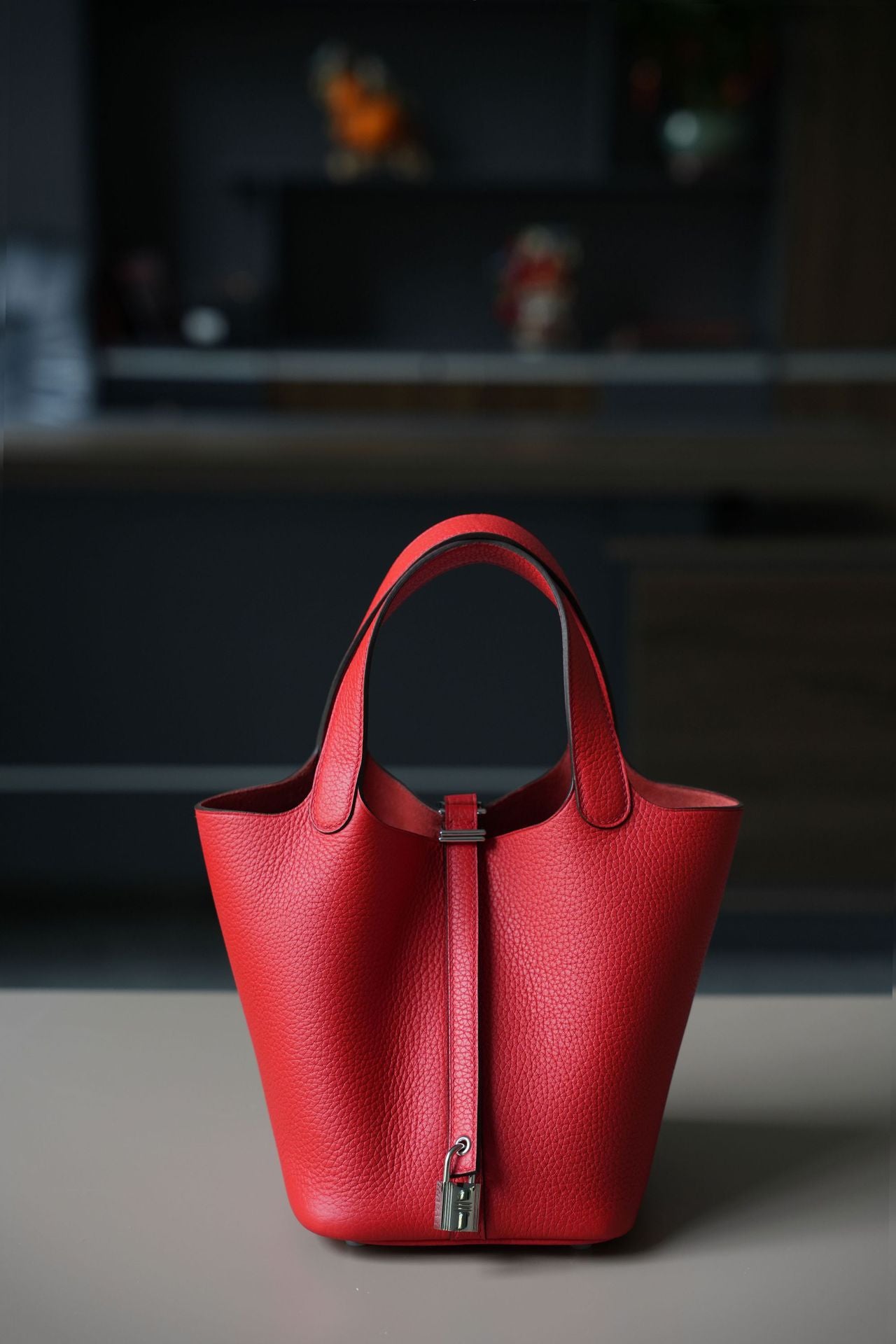 true red silver buckle fanlosn leather bucket bag,women,front