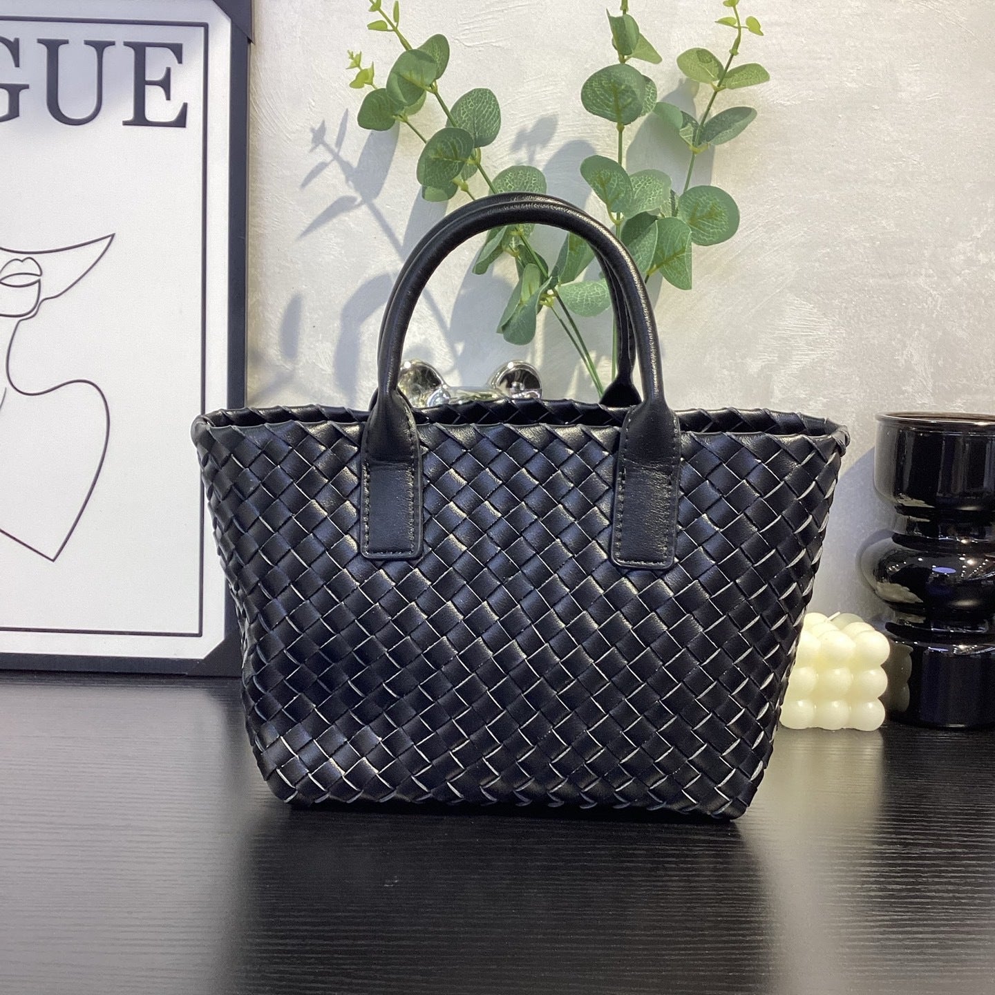 black fanlosn woven leather handbag,women,front