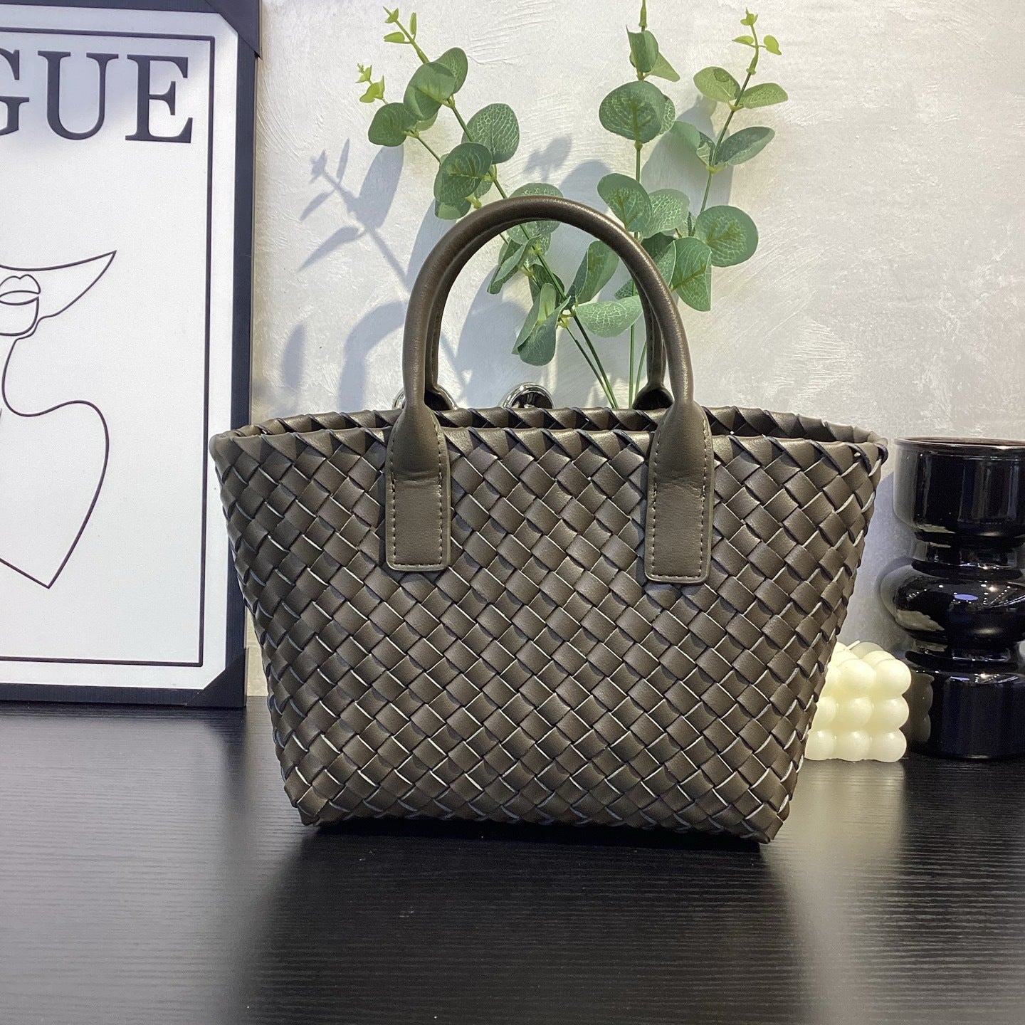 olive green fanlosn woven leather handbag,women,front