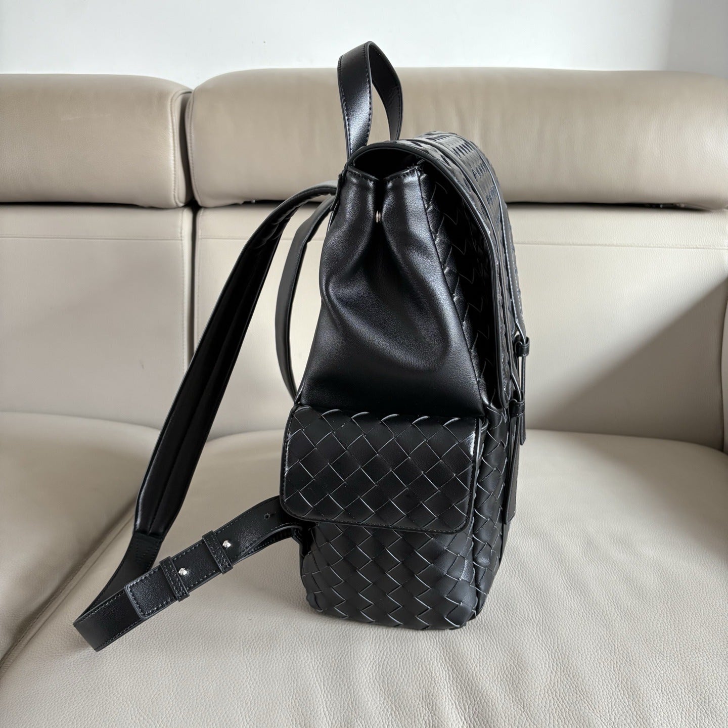 black leather business school backpack,unisex,side
