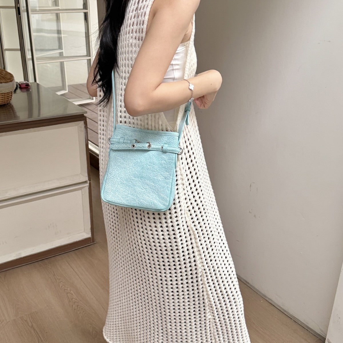 fanlosn cyan leather phone purse crossbody,women,model display