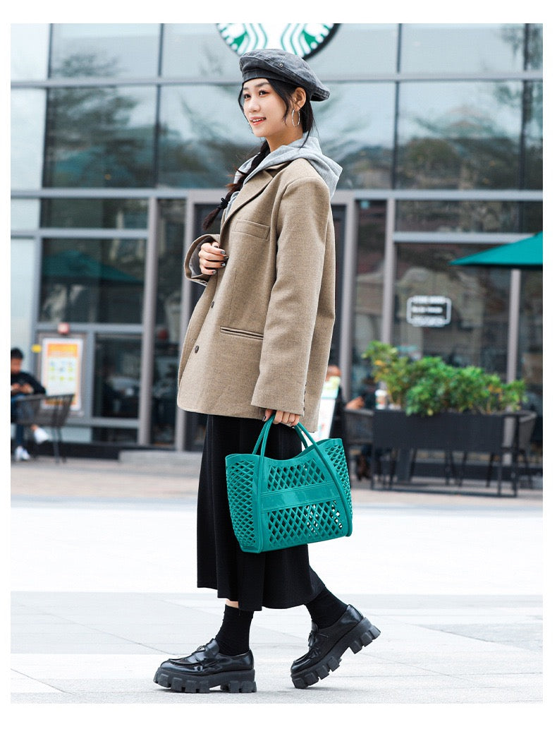 green small size pvc shopping beach bag,women,model display
