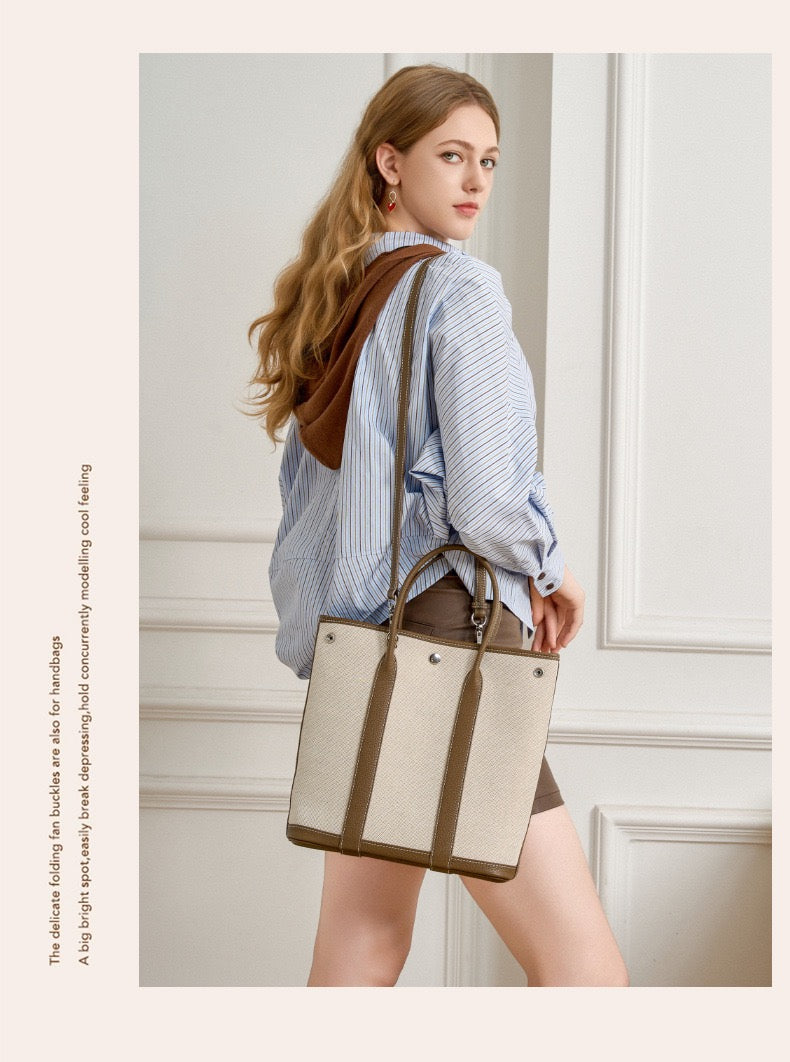 khaki fanlosn canvas stitching leather small handbag,ladies,model display