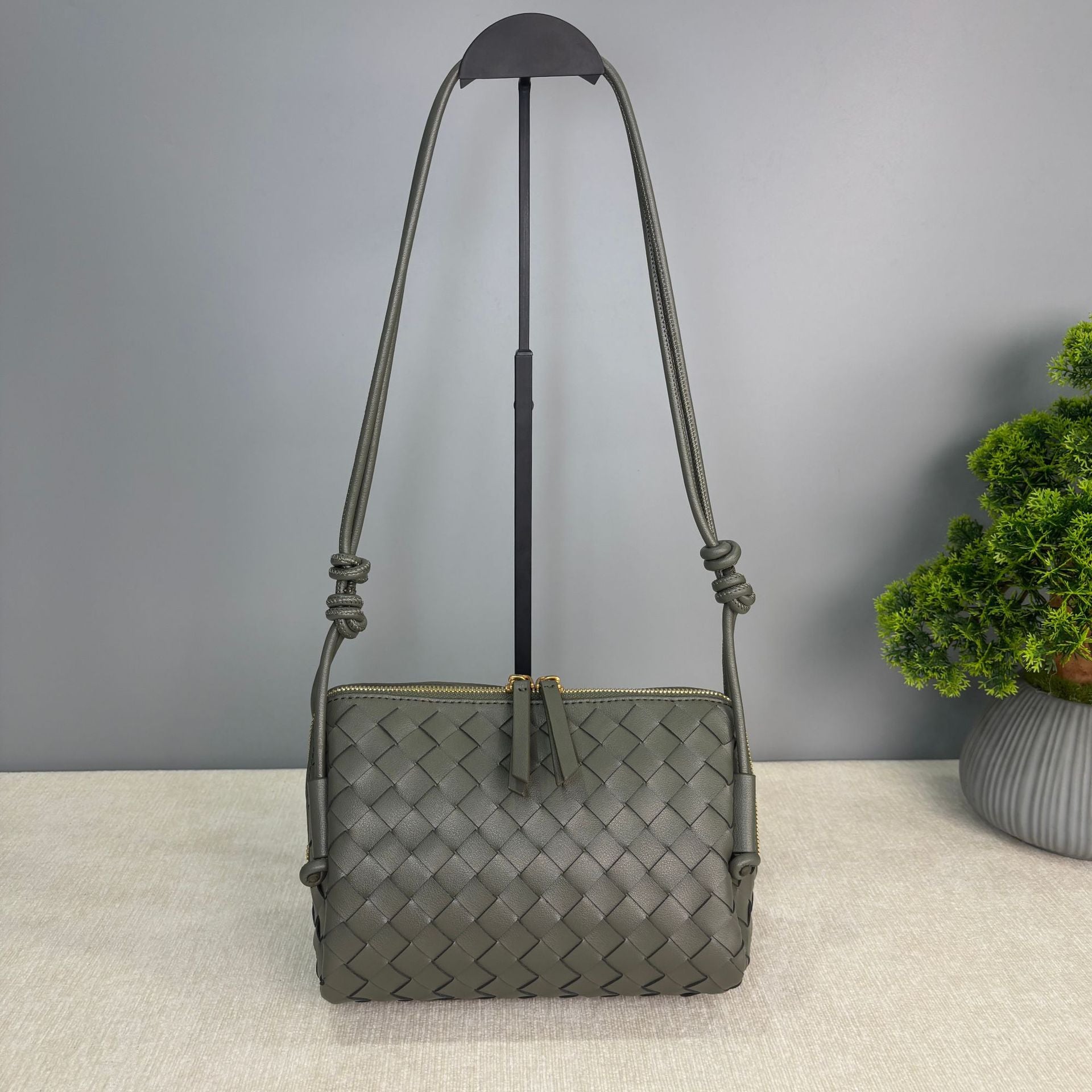big acid olive green fanlosn leather small square shoulder bag,women,front