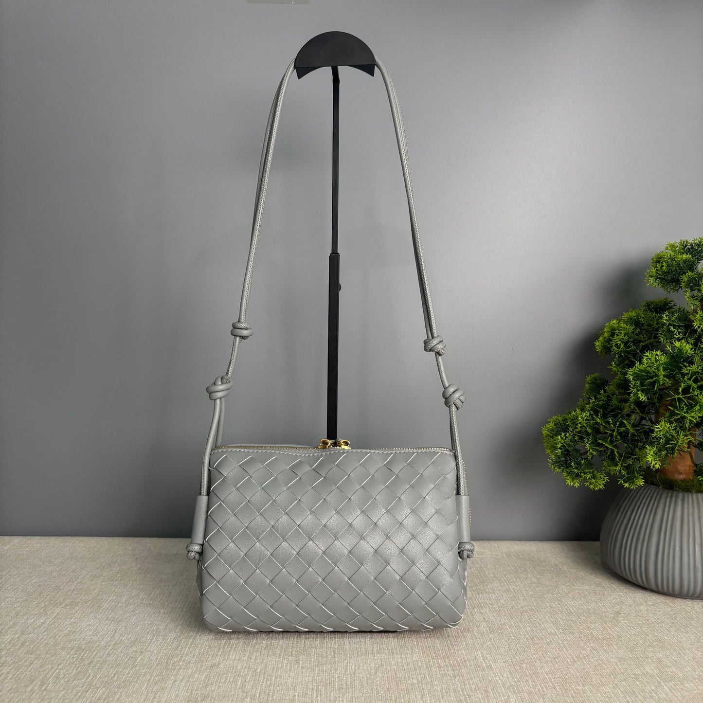 big silver gray fanlosn leather small square shoulder bag,women,front