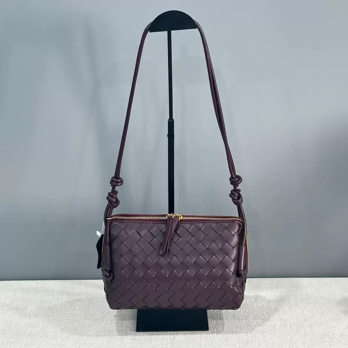 dark burgundy fanlosn leather small square shoulder bag,women,front