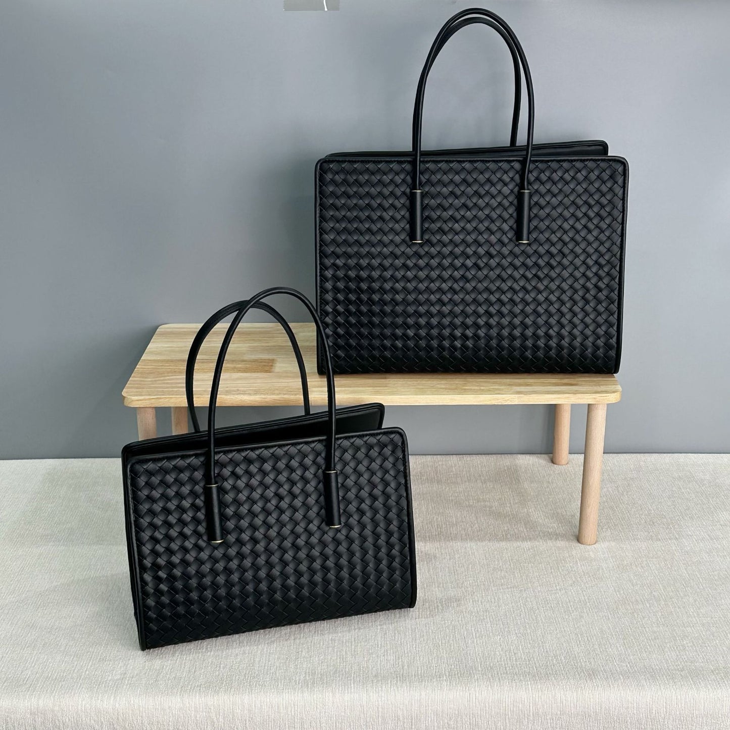 black fanlosn woven leather tote bag,women,front
