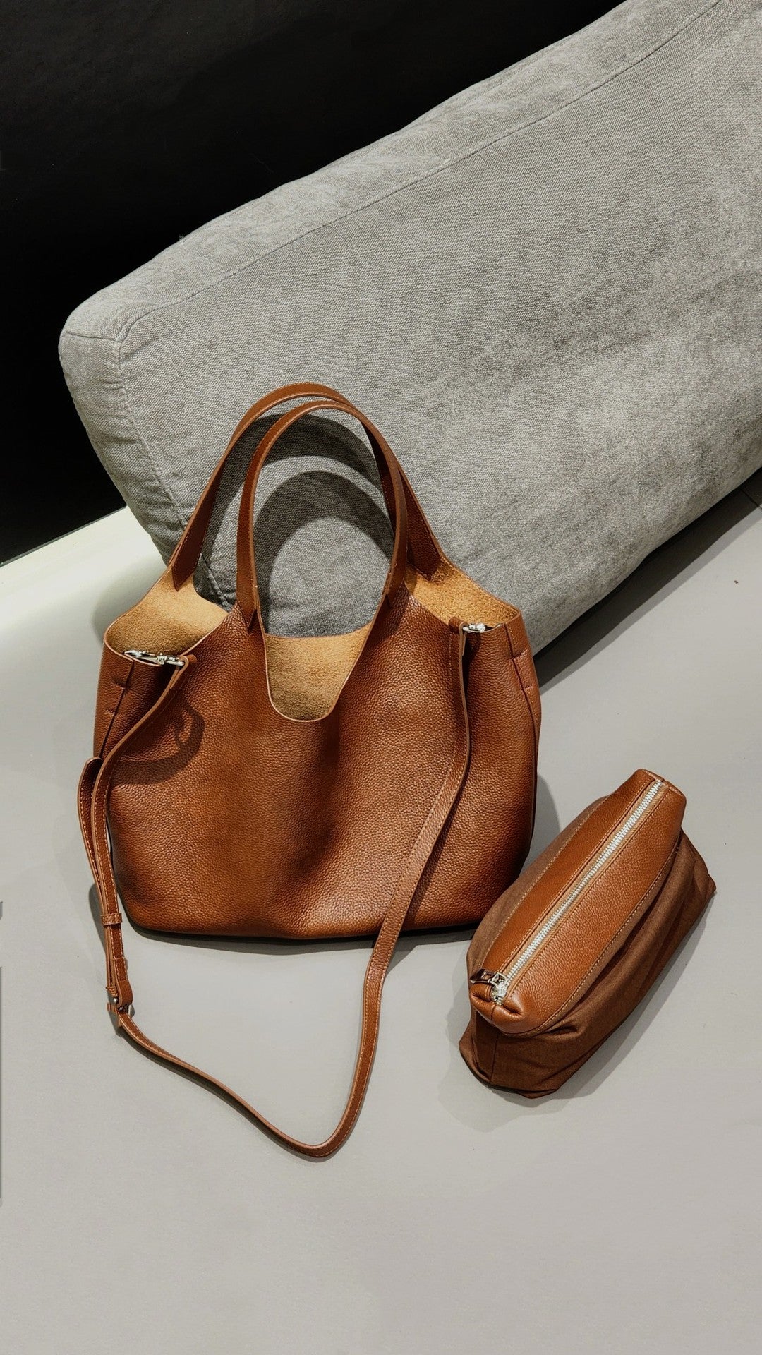 fanlosn small caramel leather underarm shoulder bag,women,front