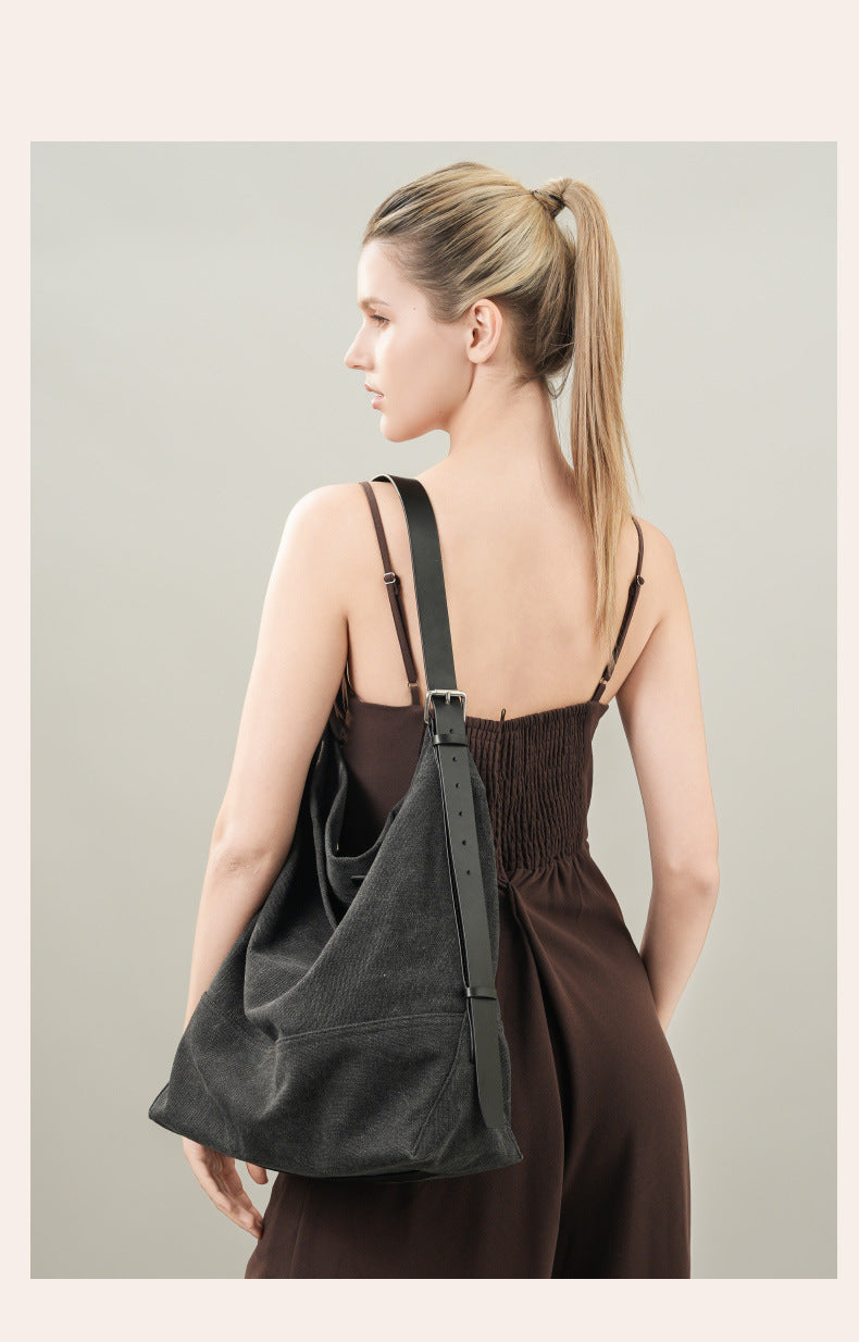 black canvas underarm tote bag,women,model display