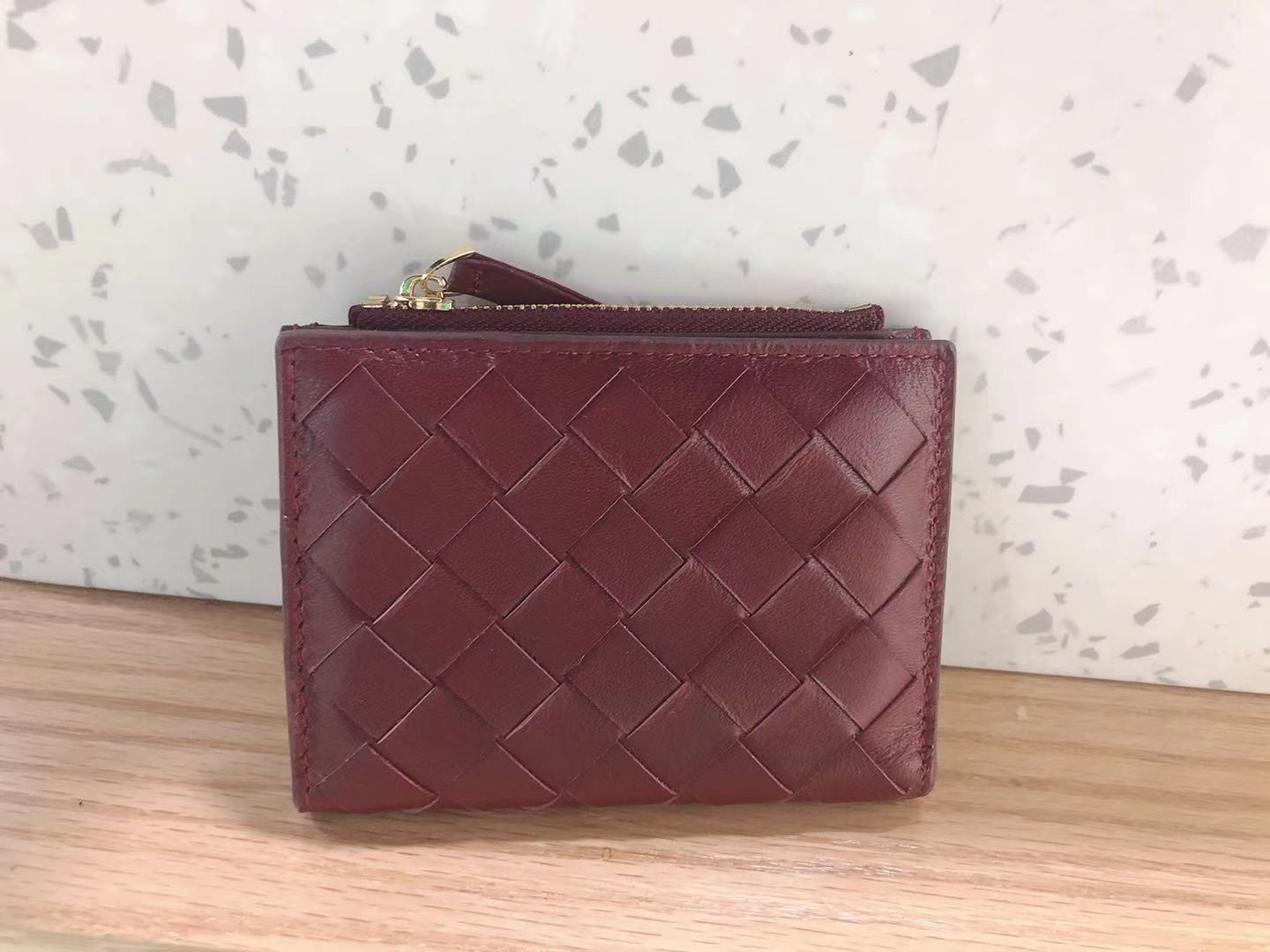burgundy fanlosn sheepskin woven leather wallet,women,front